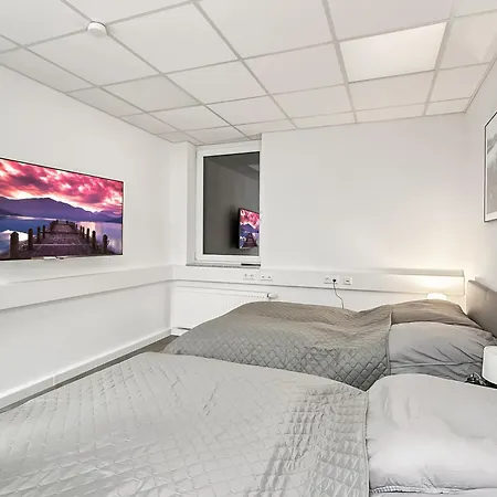 Gruppenfreundl Komfort Fuer 18 Im Zentrum Stuttgarts