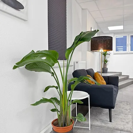Apartment Gruppenfreundl Komfort Fuer 18 Im Zentrum Stuttgarts