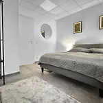 Gruppenfreundl Komfort Fuer 18 Im Zentrum Stuttgarts Apartmán *