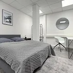 Apartmán Gruppenfreundl Komfort Fuer 18 Im Zentrum Stuttgarts *
