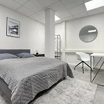 Gruppenfreundl Komfort Fuer 18 Im Zentrum Stuttgarts Štutgart