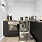Gruppenfreundl Komfort Fuer 18 Im Zentrum Stuttgarts