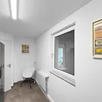 Gruppenfreundl Komfort Fuer 18 Im Zentrum Stuttgarts