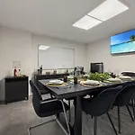 Apartmán Gruppenfreundl Komfort Fuer 18 Im Zentrum Stuttgarts *