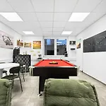 Apartmán Gruppenfreundl Komfort Fuer 18 Im Zentrum Stuttgarts