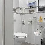 Gruppenfreundl Komfort Fuer 18 Im Zentrum Stuttgarts Apartmán *