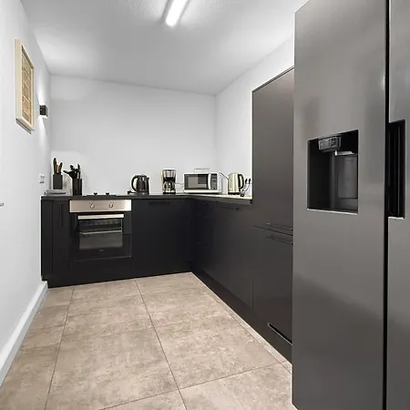 Group Friendly Comfort Apartment Stuttgart