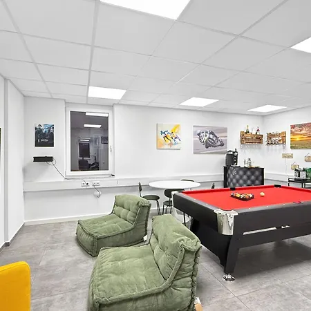 Group Friendly Comfort Apartment Stuttgart