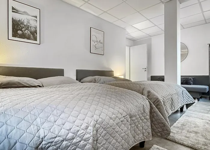 Gruppenfreundl Komfort Für 18 Im Zentrum Stuttgarts Apartment Stuttgart