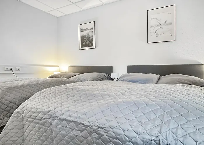 Apartment Gruppenfreundl Komfort Für 18 Im Zentrum Stuttgarts Stuttgart