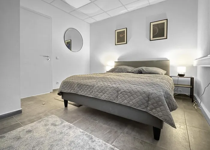 Gruppenfreundl Komfort Für 18 Im Zentrum Stuttgarts *