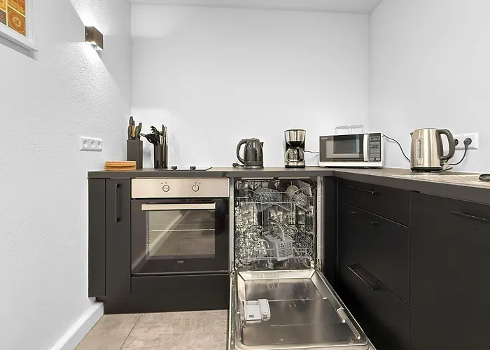 Gruppenfreundl Komfort Für 18 Im Zentrum Stuttgarts