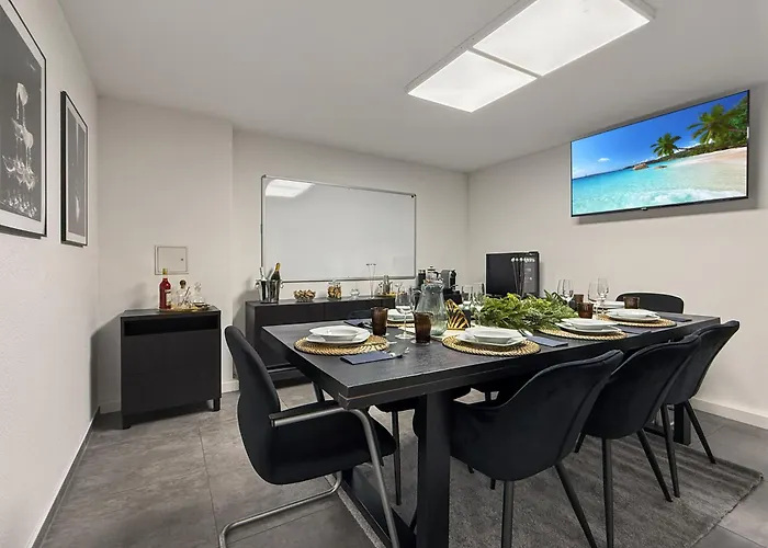 Apartment Gruppenfreundl Komfort Für 18 Im Zentrum Stuttgarts *