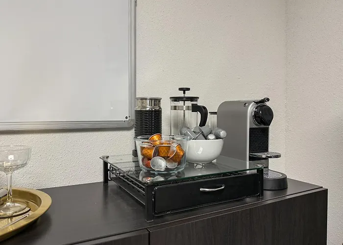 Gruppenfreundl Komfort Für 18 Im Zentrum Stuttgarts * Stuttgart