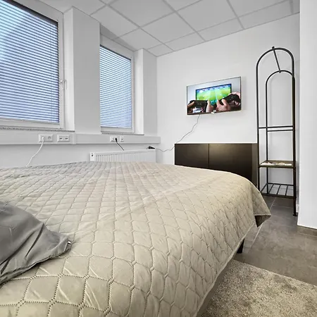 Appartamento Gruppenfreundl Komfort Fuer 18 Im Zentrum Stuttgarts