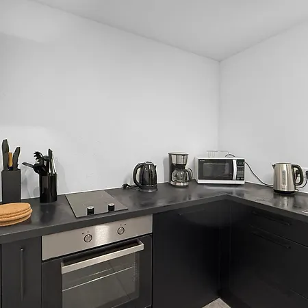 Gruppenfreundl Komfort Fuer 18 Im Zentrum Stuttgarts Appartamento Stoccarda