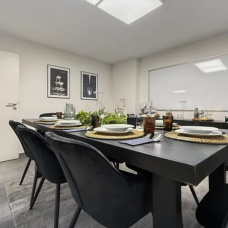 Gruppenfreundl Komfort Fuer 18 Im Zentrum Stuttgarts *