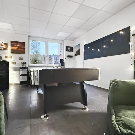 Gruppenfreundl Komfort Fuer 18 Im Zentrum Stuttgarts