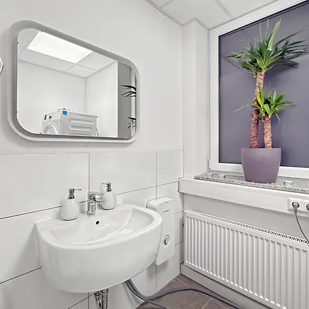 Gruppenfreundl Komfort Fuer 18 Im Zentrum Stuttgarts * Stoccarda