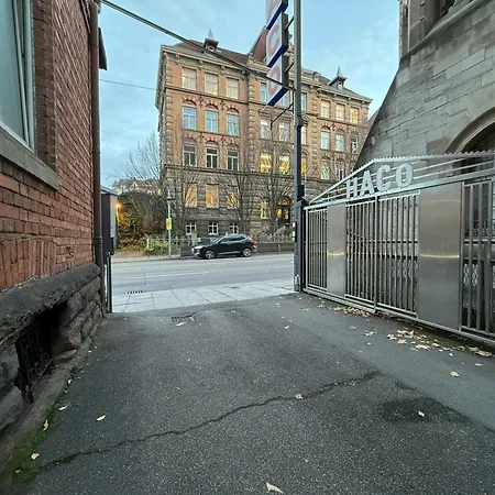 Gruppenfreundl Komfort Fuer 18 Im Zentrum Stuttgarts Appartamento Stoccarda