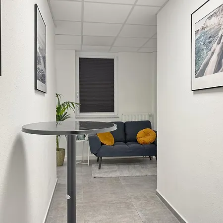 Gruppenfreundl Komfort Fuer 18 Im Zentrum Stuttgarts